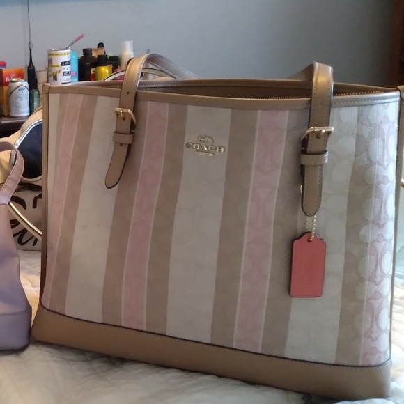 Mollie Tote In Signature Jacquard With Stripes - Picture 7 of 8